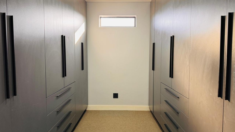 3 Bedroom Property for Sale in Somerton Estate Free State